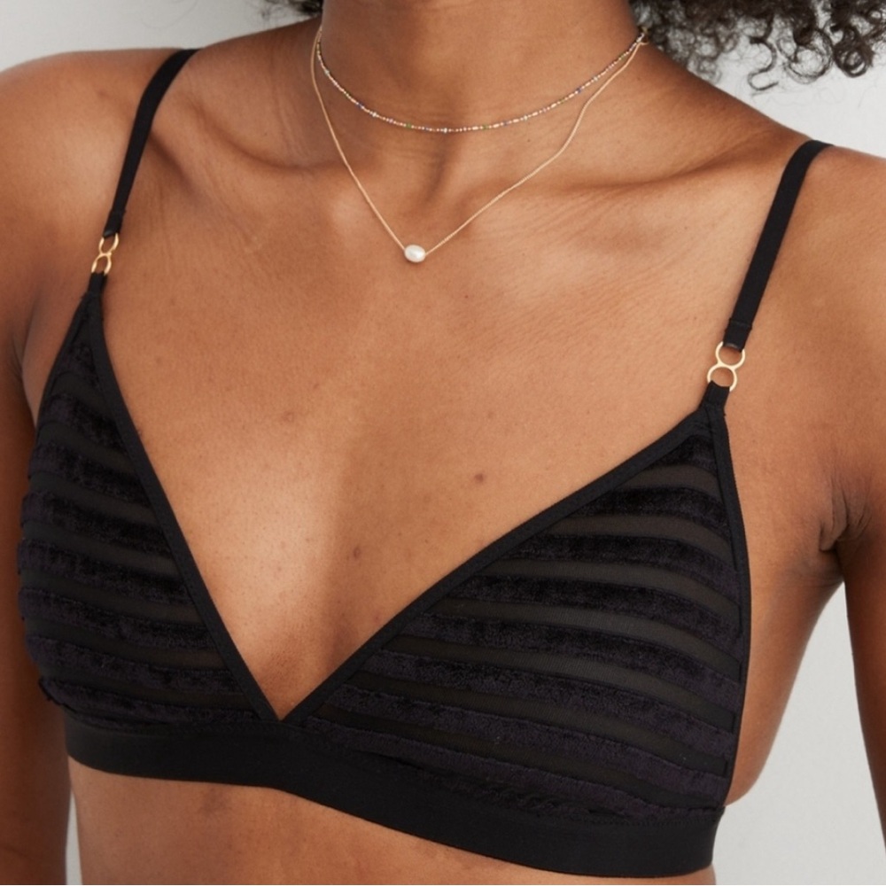 NWOT Women's Aerie Velvet Stripe Triangle Bralette size Large in True Black